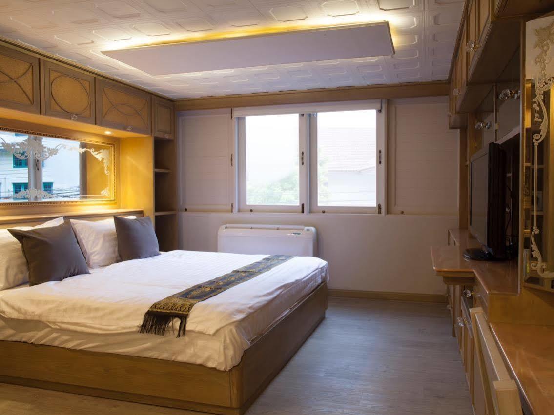Golden Mountain Hostel Bangkok Kültér fotó