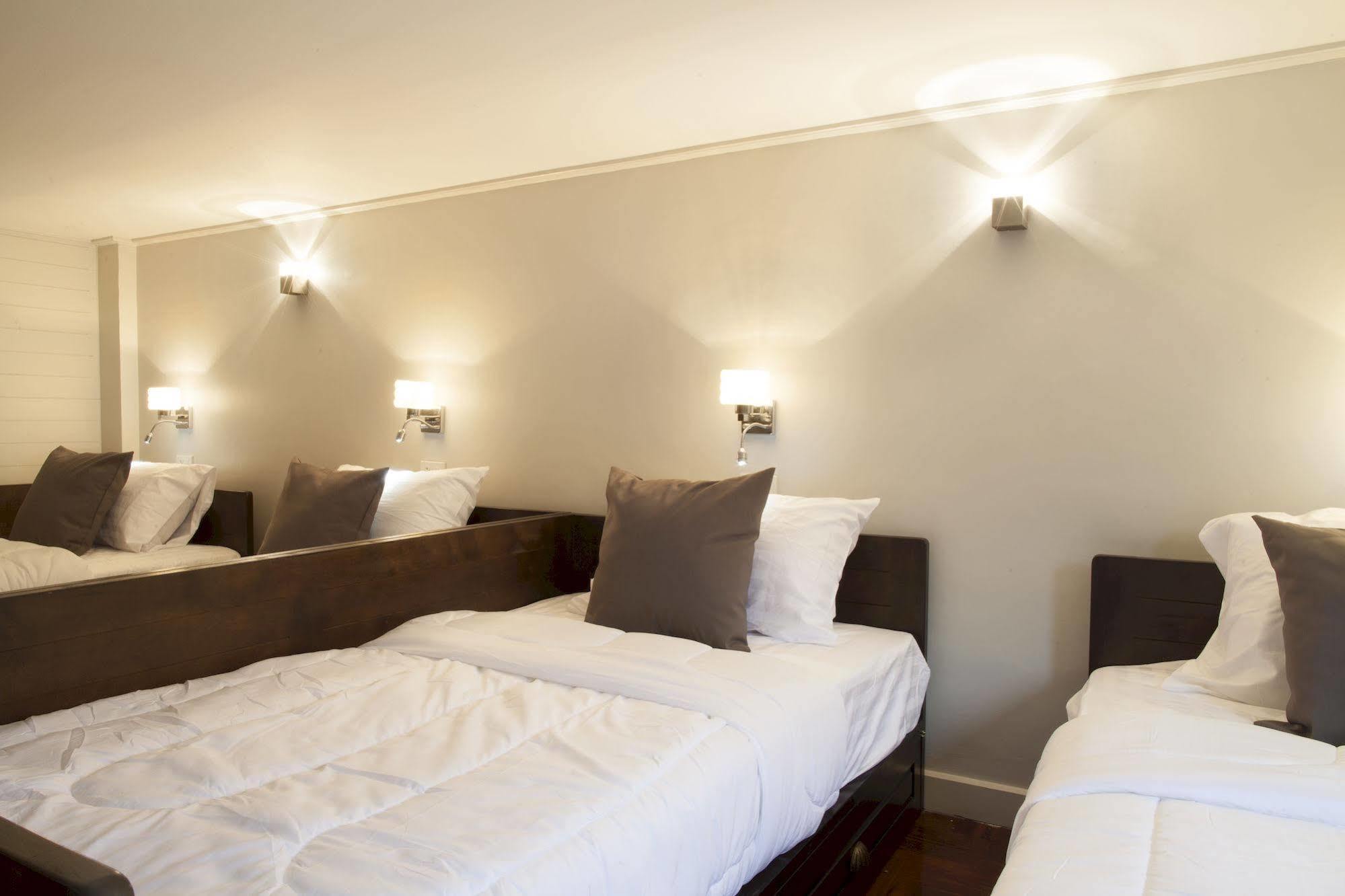 Golden Mountain Hostel Bangkok Kültér fotó